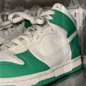 Nike White and Green Low-Top Trainer